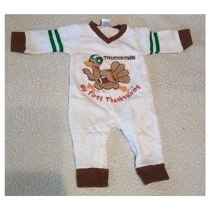 🏈 Classic All Star Clothing First Thankgiving 6M